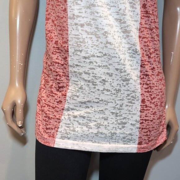 3/$20 WORLD CALHOUN Canadian Flag Burnout Tunic Tshirt Vneck Canada Day Top - Picture 5 of 12